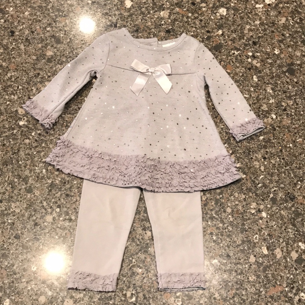 Adorable Rare Editions 12 m sparkly outfit